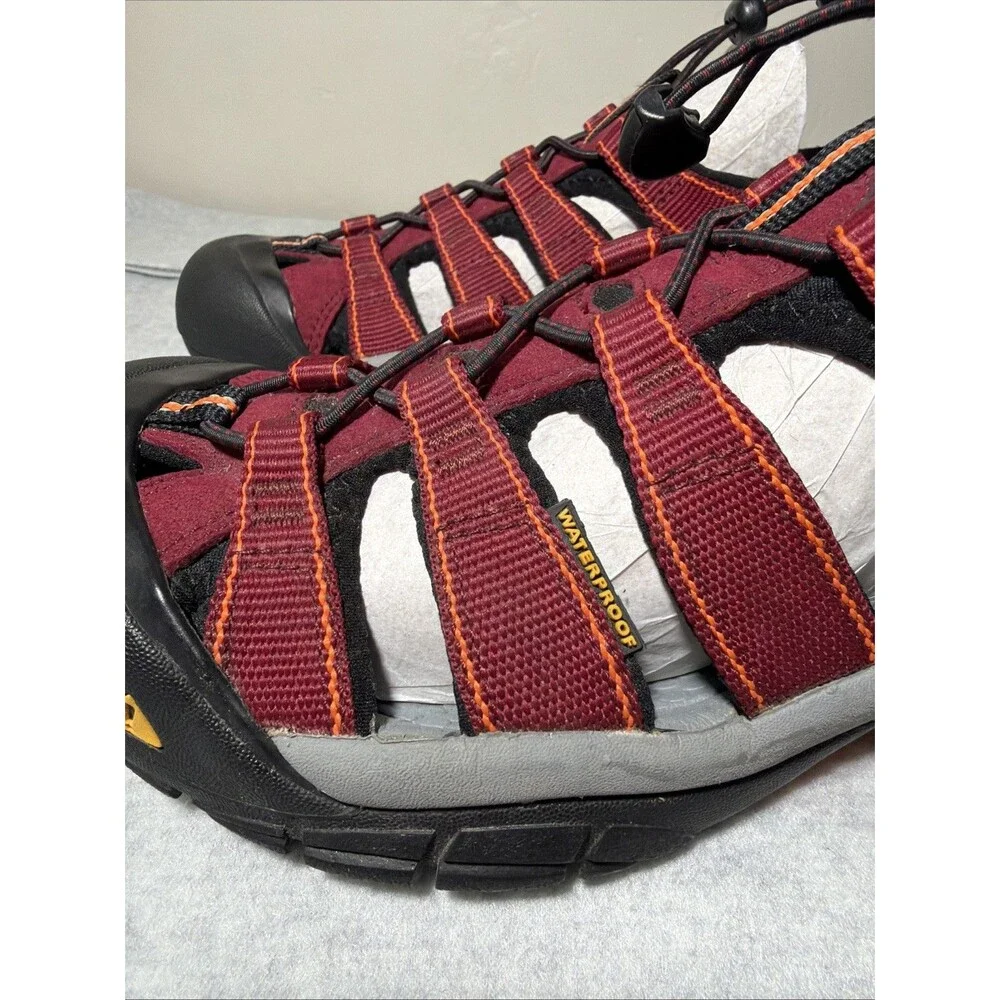 Keen Women’s Newport H2 Red Closed Toe Sport Hiking Sandals Size 9 - Picture 4 of 9